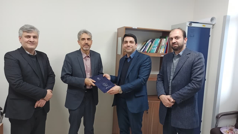 دیدار و تقدیر از سرآمدان علمی دانشگاه ( پروفسور ایرج صدیقی)
